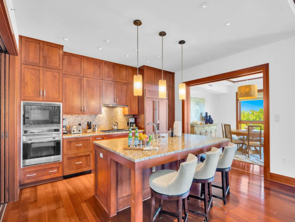 Luxury Maui Villa Ocean Views - Unforgettable Getaway